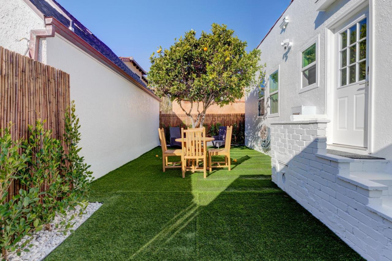 Lovely White Beach House Redondo Beach Exterior photo